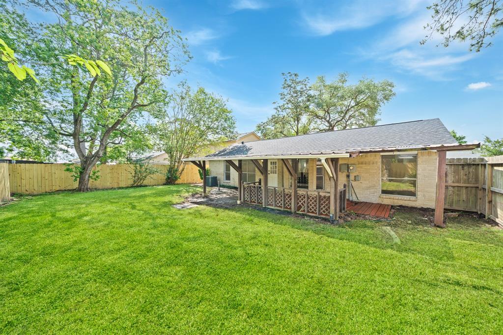 11115 Maple Rock Drive, Humble, Texas image 39