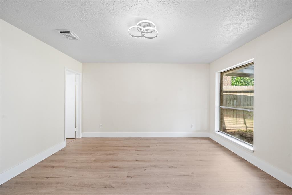 11115 Maple Rock Drive, Humble, Texas image 23