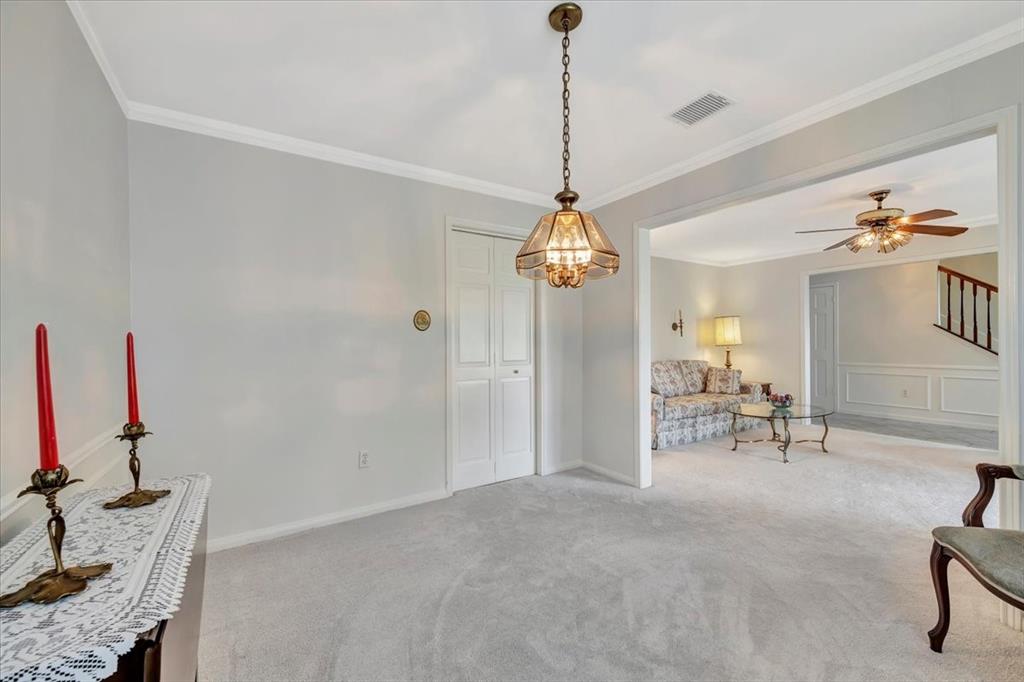 610 Forest Lake Drive, Taylor Lake Village, Texas image 10