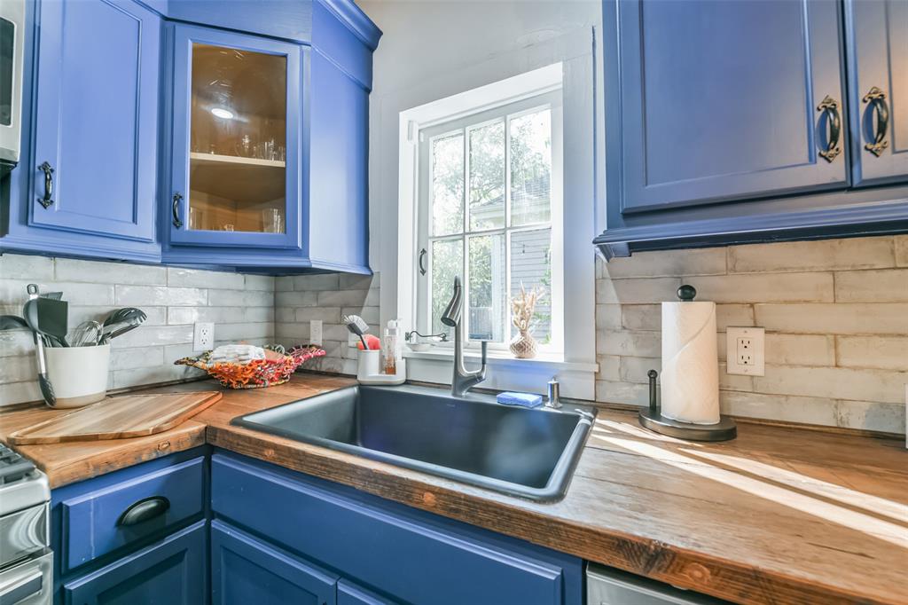 3611 Avenue Q 1/2, Galveston, Texas image 19