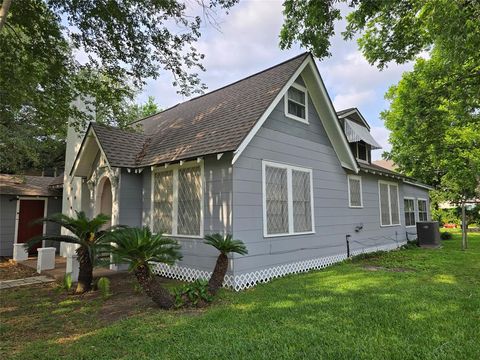 A home in Bay City