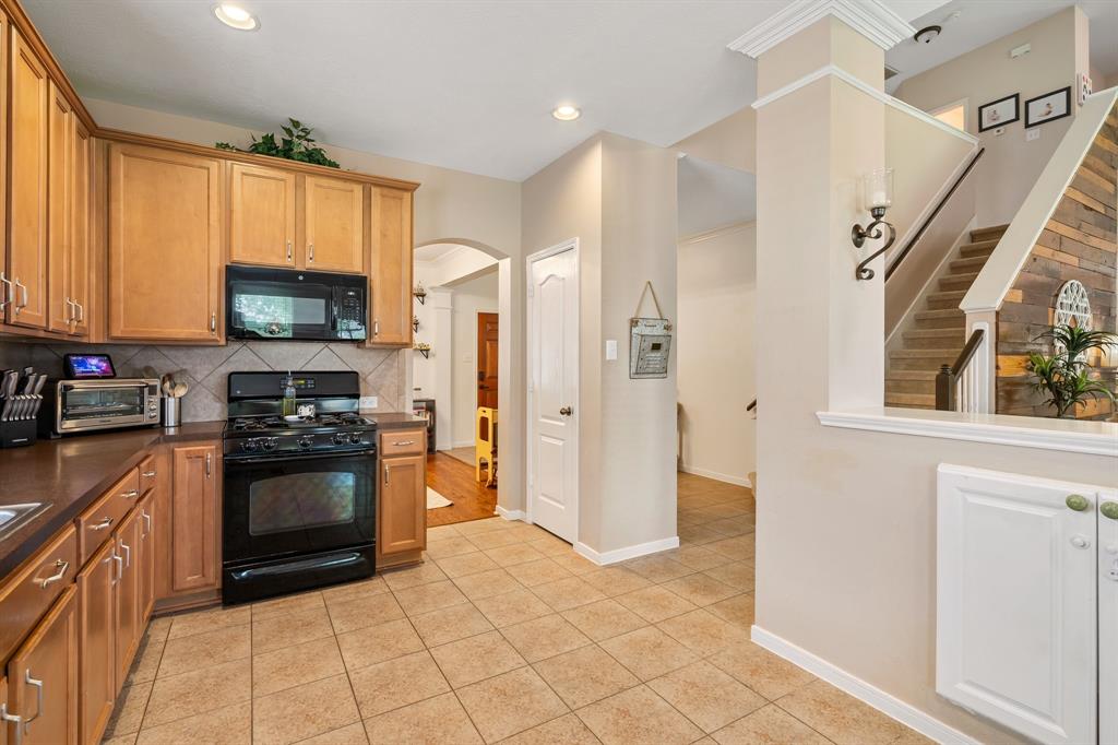 31011 Imperial Walk Lane, Spring, Texas image 11