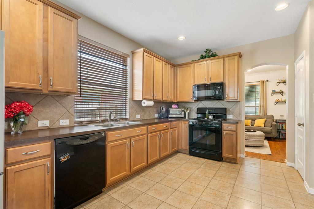 31011 Imperial Walk Lane, Spring, Texas image 12