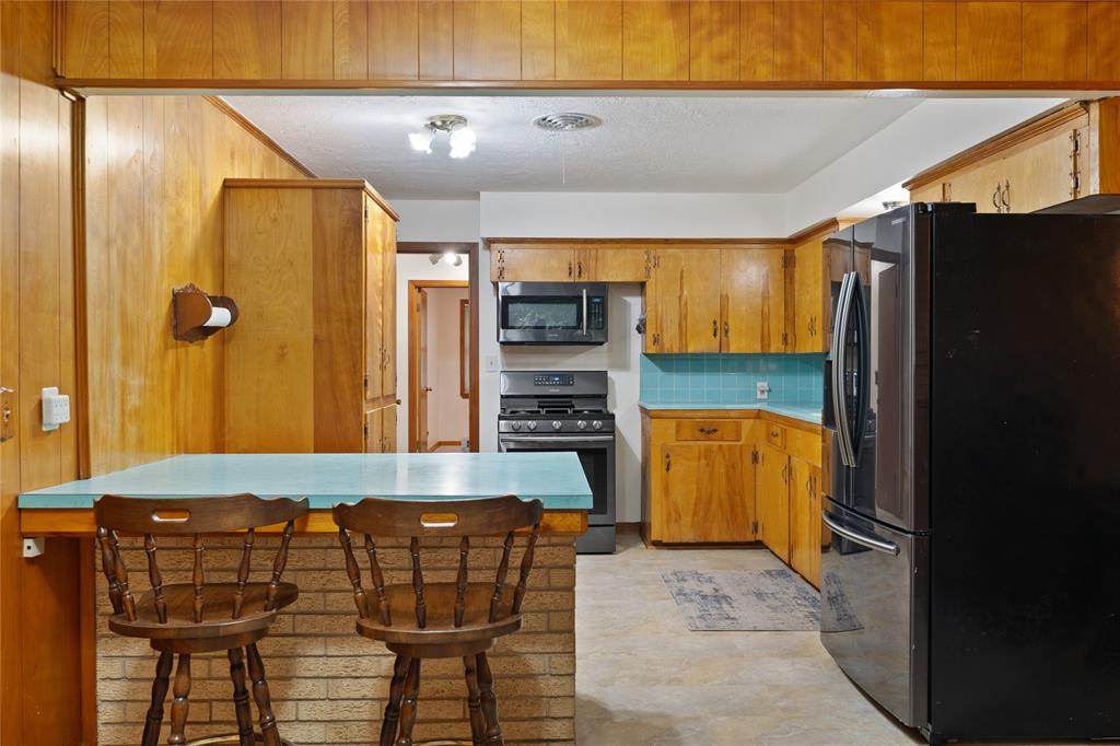 213 Hillcrest Drive, Conroe, Texas image 19