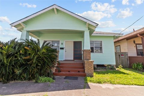 Photo of 1521 Avenue O, Galveston, TX 77550 (MLS # 50618142)