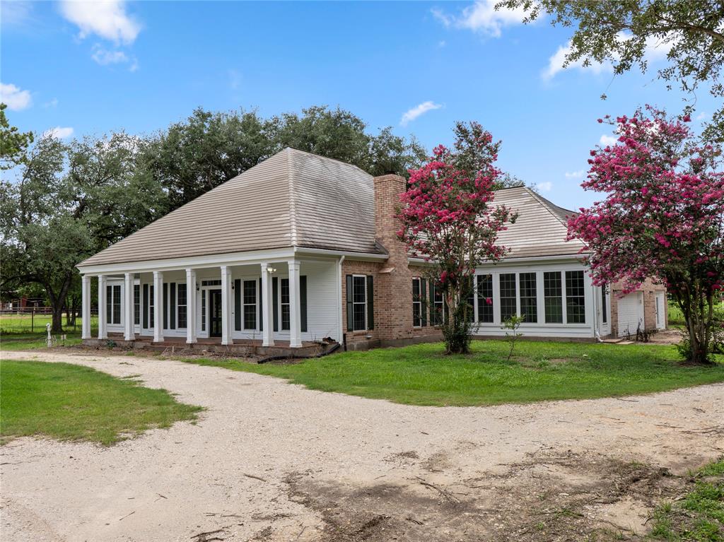 5215 Skinner Lane