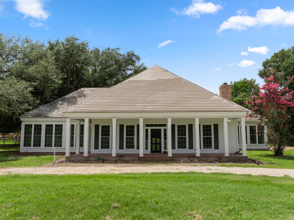 5215 Skinner Lane