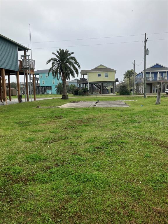 872 Holiday Drive, Crystal Beach, Texas image 2