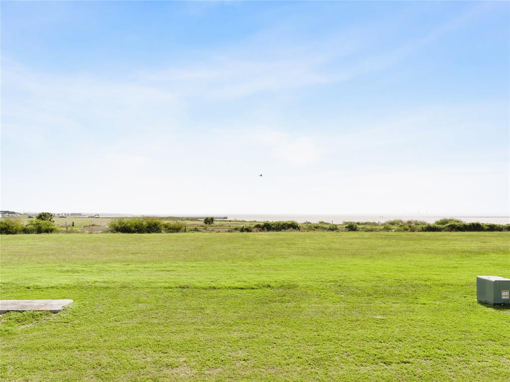3013 Palacios Bay Drive, Palacios, Texas image 4
