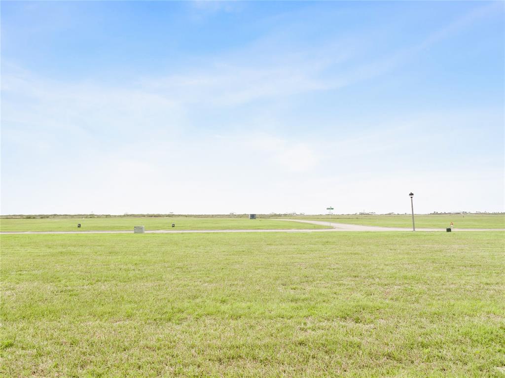 3013 Palacios Bay Drive, Palacios, Texas image 5