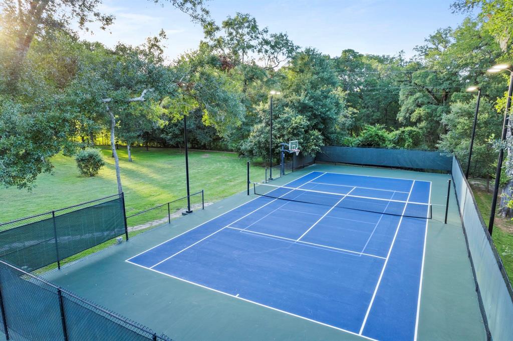 2127 Countryshire Lane, Richmond, Texas image 31