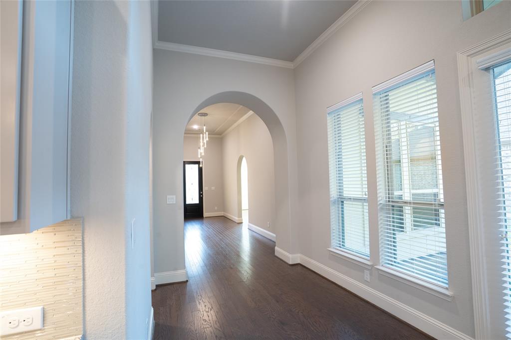 114 Lily Green Court, Conroe, Texas image 5