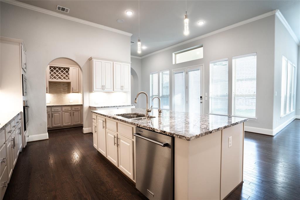 114 Lily Green Court, Conroe, Texas image 8