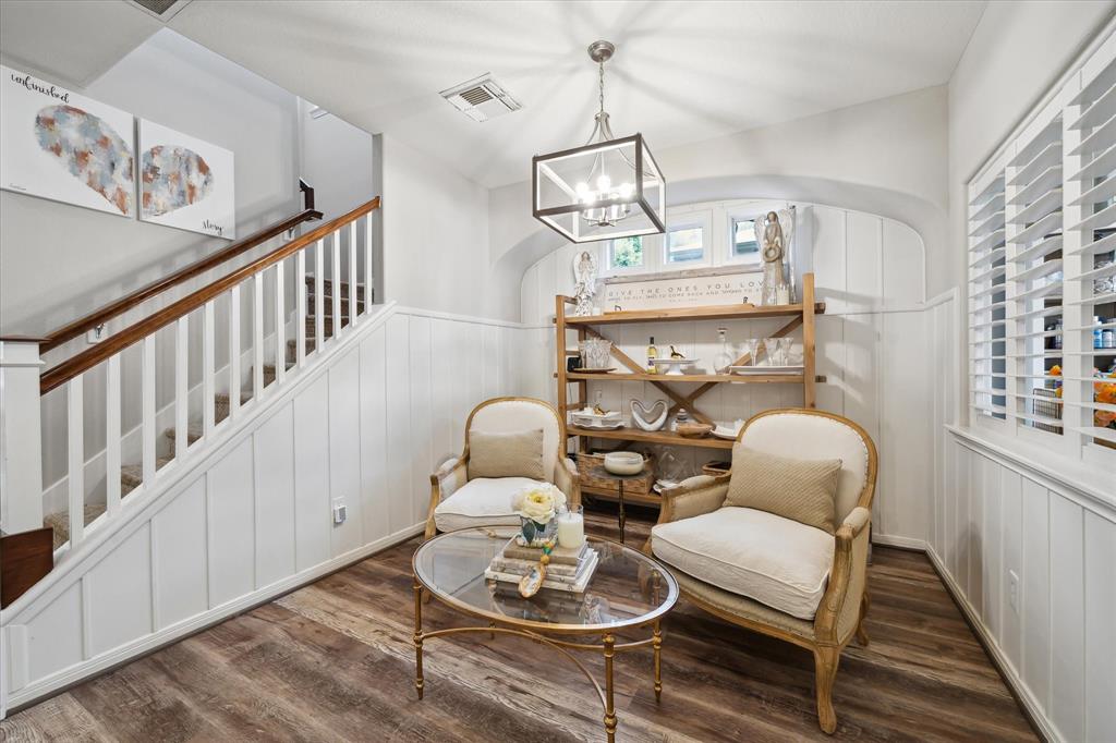 15 Forest Perch Place, The Woodlands, Texas image 4
