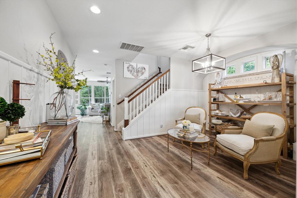 15 Forest Perch Place, The Woodlands, Texas image 3