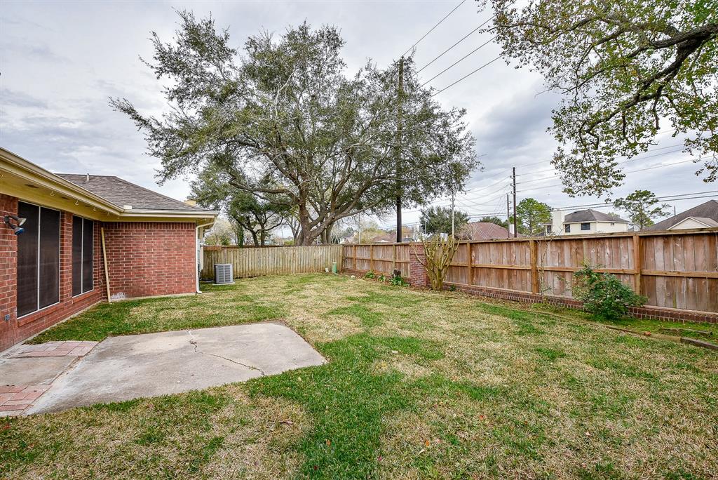 2935 Berlinetta Drive, Pearland, Texas image 12