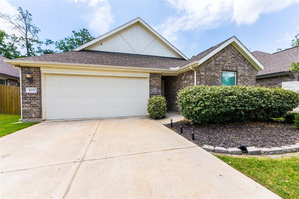 16935 Lagos Lane, Crosby, Texas image 2