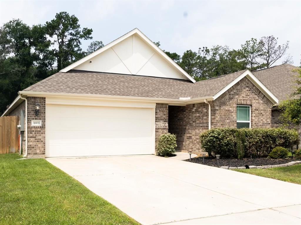 16935 Lagos Lane, Crosby, Texas image 5