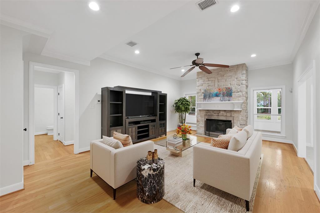 14 Wind River Drive, Conroe, Texas image 3