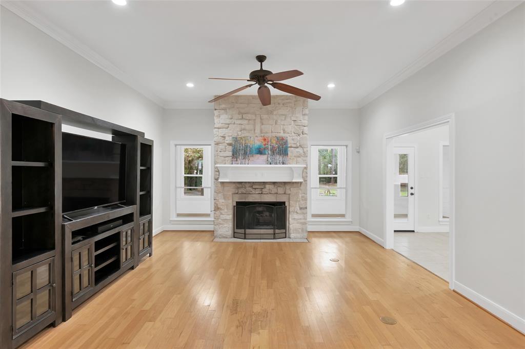 14 Wind River Drive, Conroe, Texas image 13