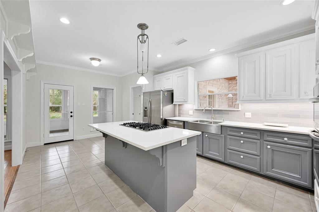 14 Wind River Drive, Conroe, Texas image 18