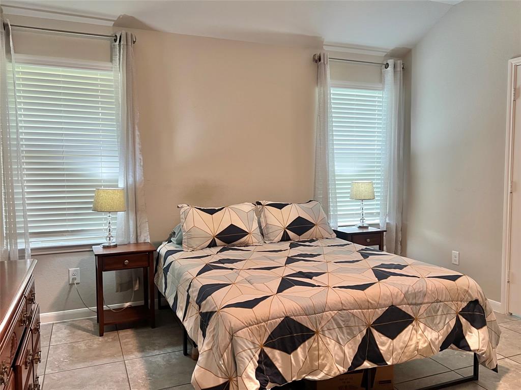 2338 Vanessa Cay Lane, La Porte, Texas image 11