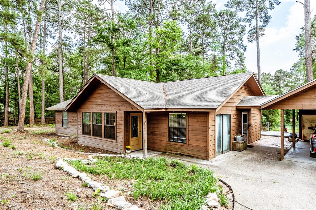 1429 Fish Hatchery Road, Huntsville, Texas image 2