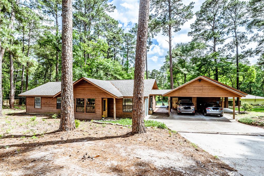 1429 Fish Hatchery Road, Huntsville, Texas image 1