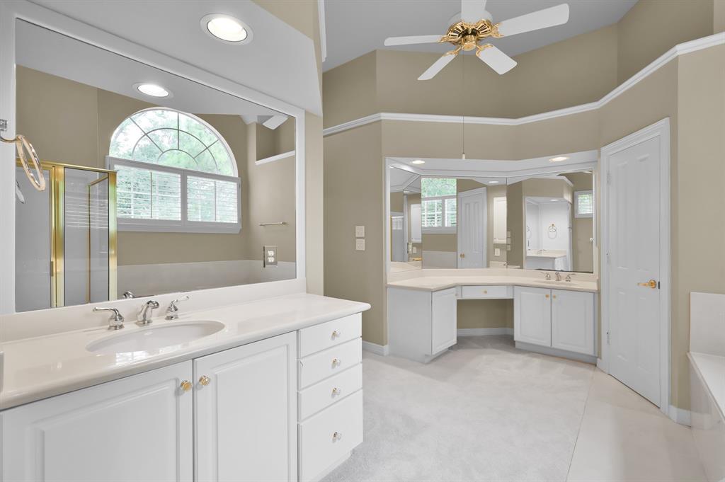 65 S Concord Forest Circle, The Woodlands, Texas image 14