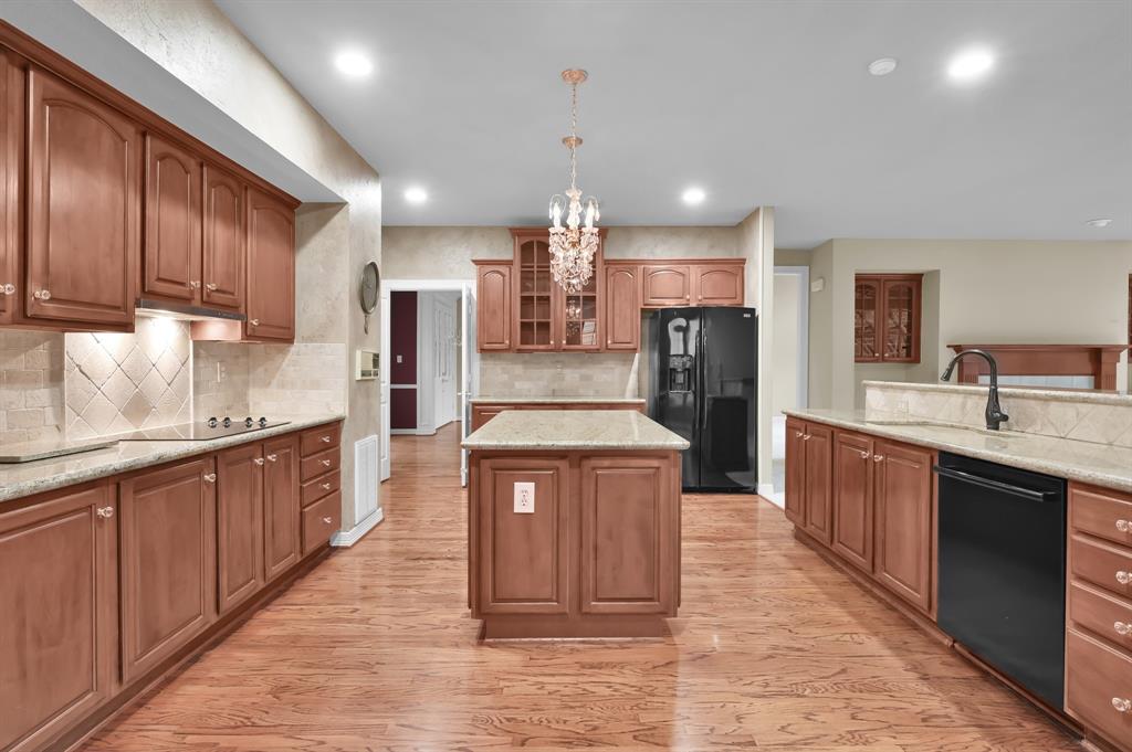 65 S Concord Forest Circle, The Woodlands, Texas image 20