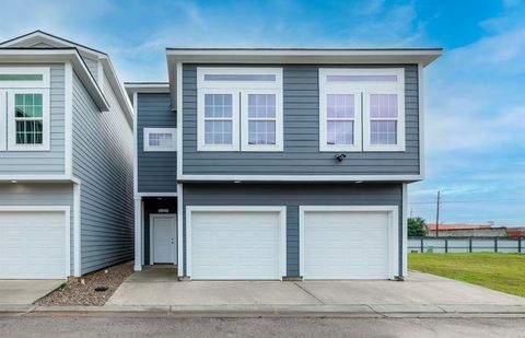 Photo of 18832 Elegance Avenue, Spring, TX 77379 (MLS # 68258564)