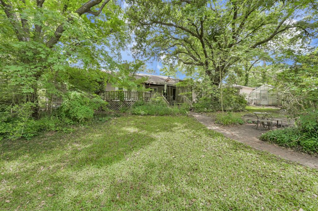 22423 Lakeway Drive, Spring, Texas image 24