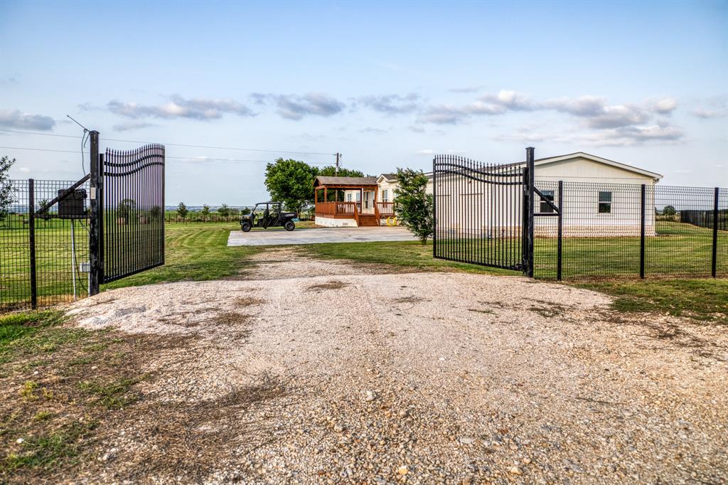 3575 County Road 271, Moulton, Texas image 19