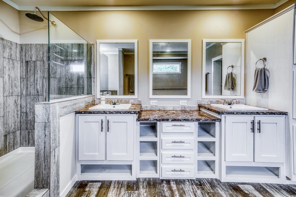 3575 County Road 271, Moulton, Texas image 33
