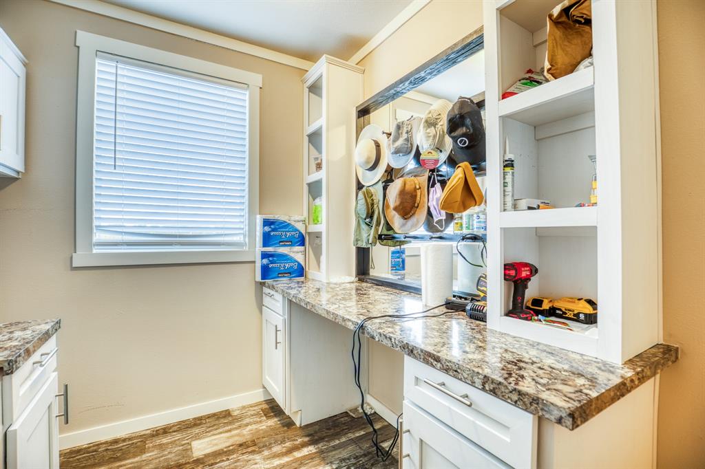 3575 County Road 271, Moulton, Texas image 41