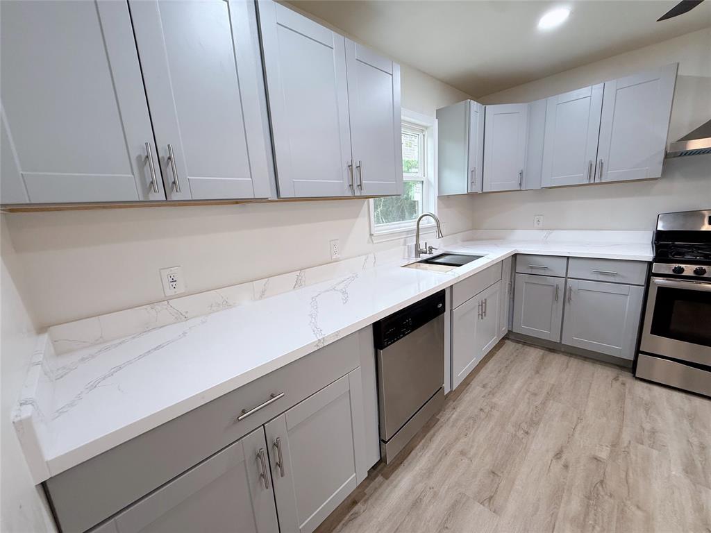 2100 S Lilley Yeager Loop, Cleveland, Texas image 8