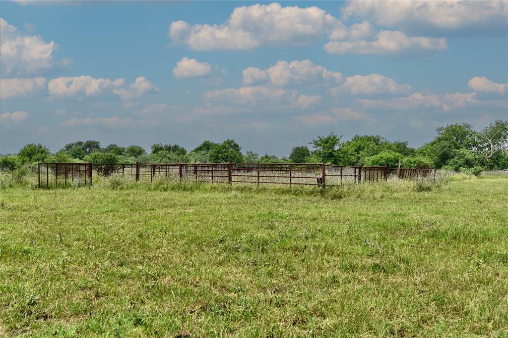 000 Fm 609, Flatonia, Texas image 6