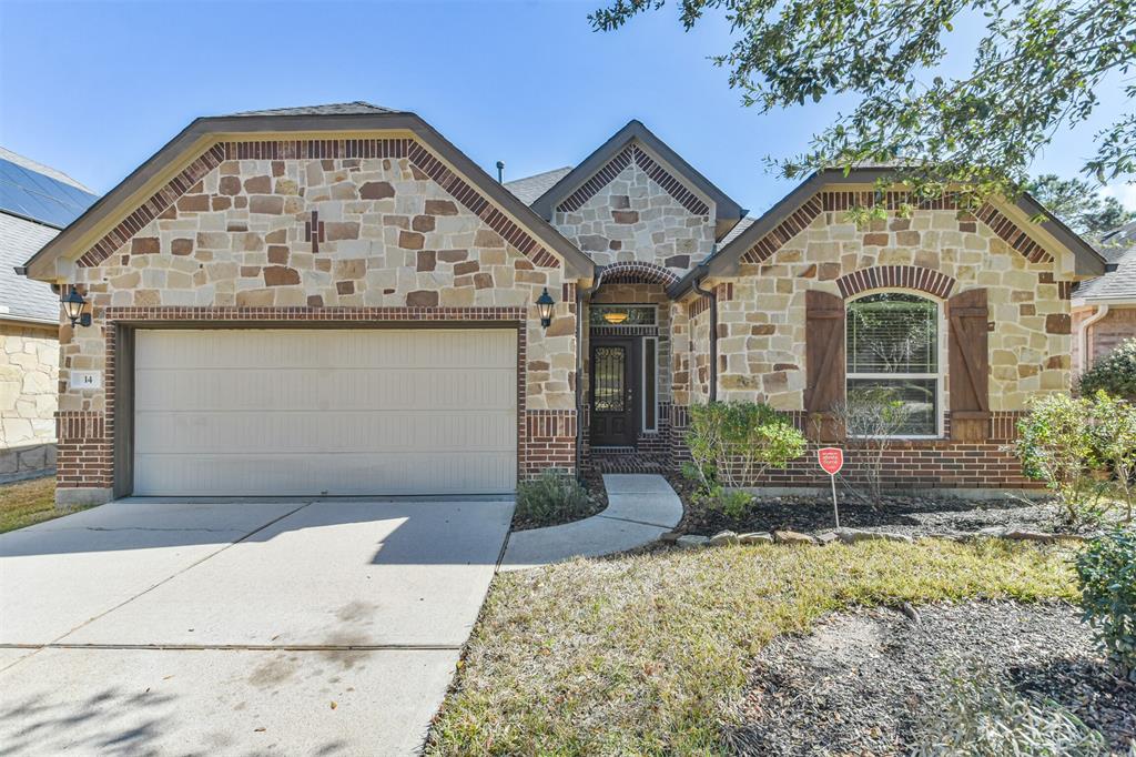 14 Nagshead Place, The Woodlands, Texas image 1