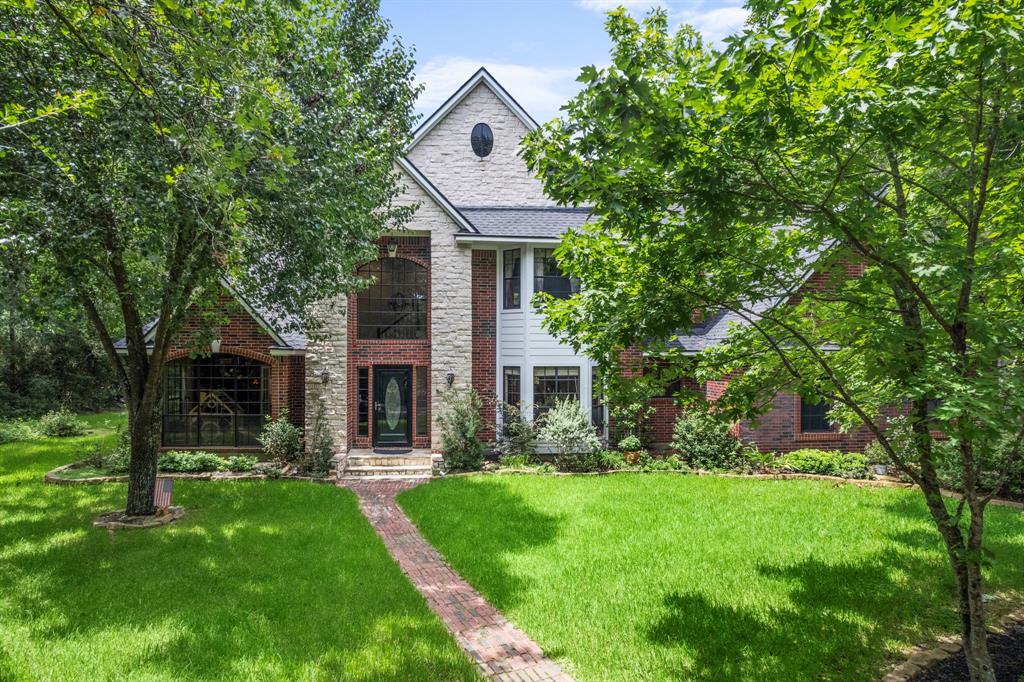 19910 Emerald Way
