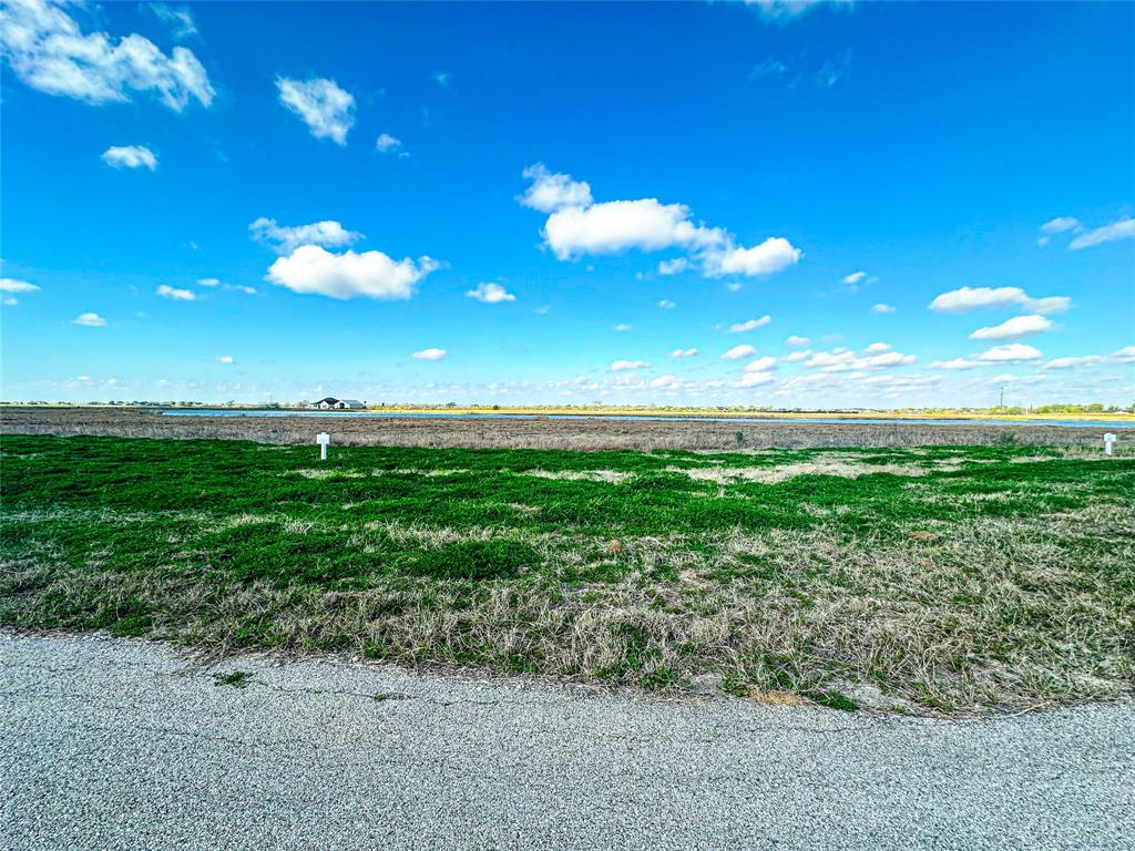 113 Sand Swept Point, Port Lavaca, Texas image 2