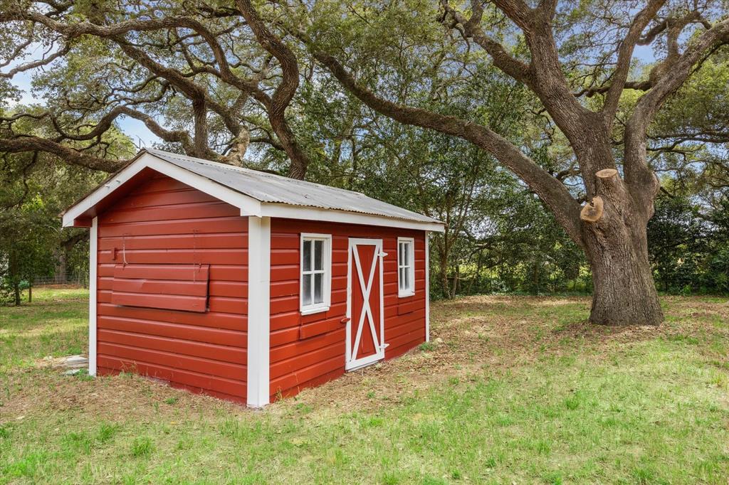 3834 Fm 949 Highway, Cat Spring, Texas image 46