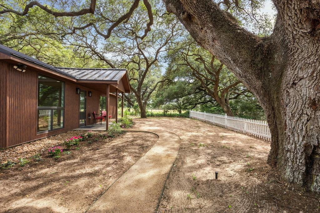 3834 Fm 949 Highway, Cat Spring, Texas image 13