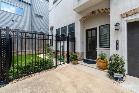 Single Family Residence in Houston TX 1249 23rd Street 33.jpg