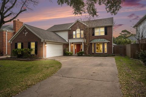 Single Family Residence in League City TX 142 Lake Point Drive.jpg