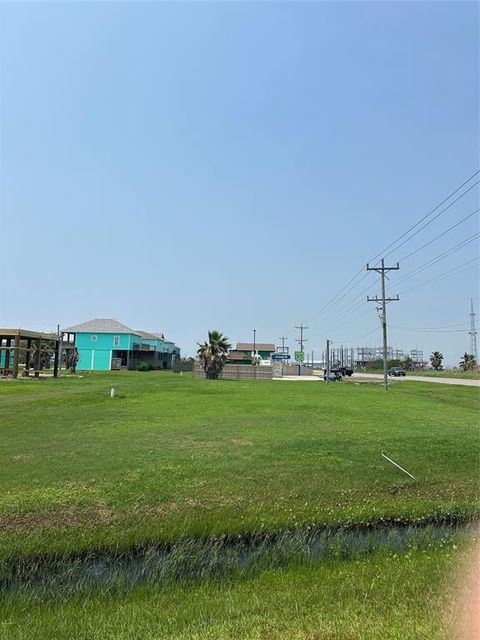 Photo of 2596 Tx-87, Crystal Beach, TX 77650 (MLS # 43931206)