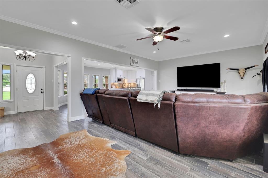6202 Oleander Drive