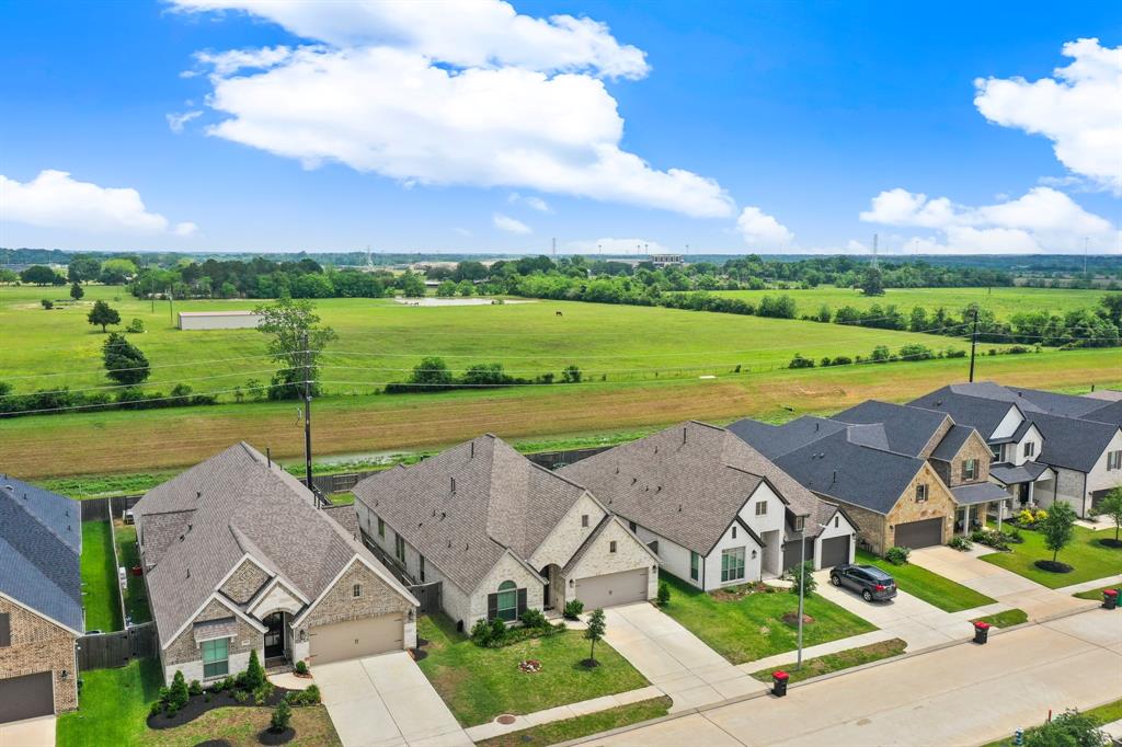 20514 Yearling Pasture Lane, Tomball, Texas image 3