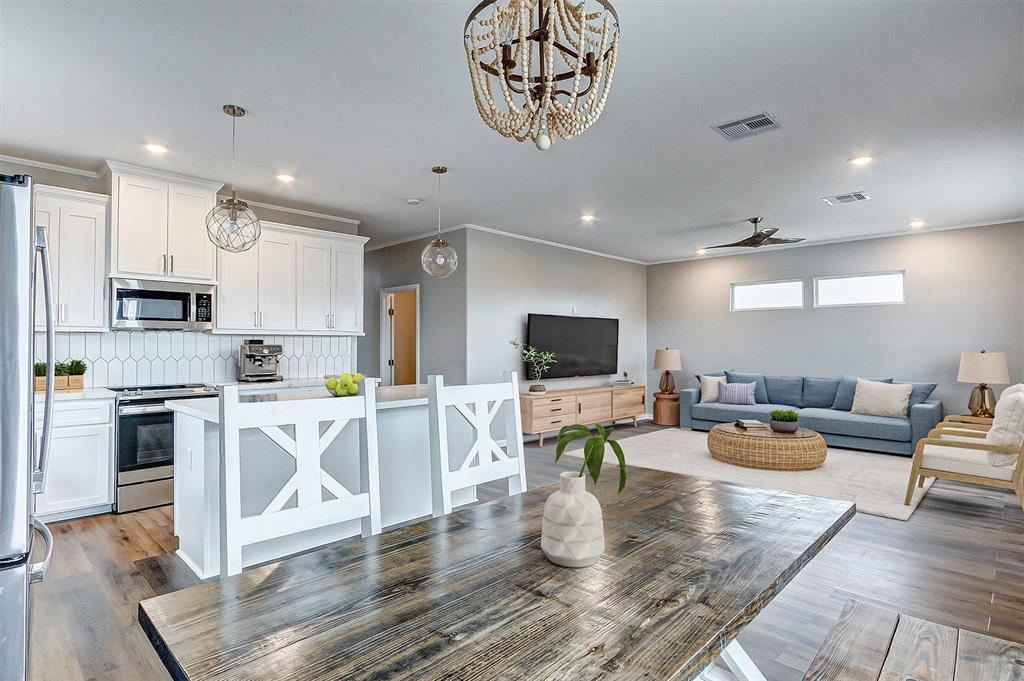 1743 Blue Water Highway