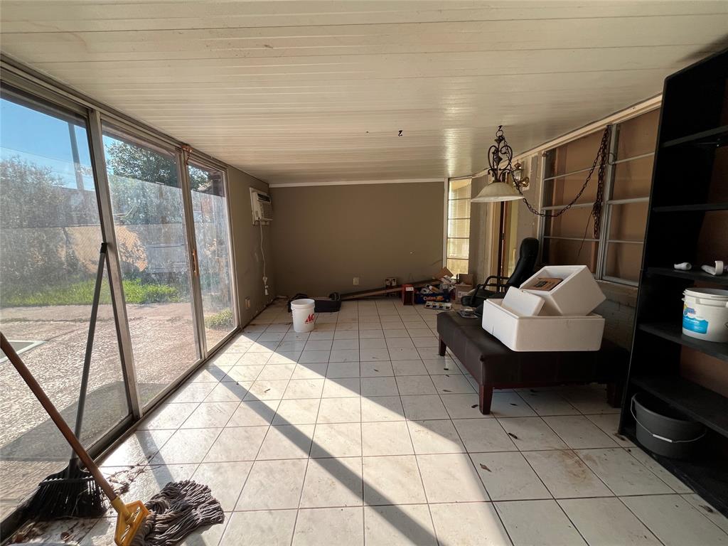 11414 Kirkwyn Drive, Houston, Texas image 7