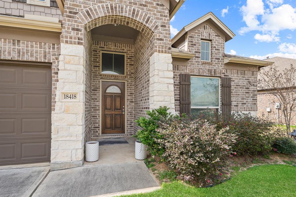 18418 Gardens End Lane